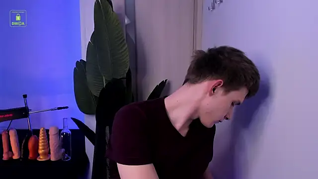 Snapshot of MarkGWalker chatting on 02/16/25, 03:38 MarkGWalker online show from 02/16/25, 03:38