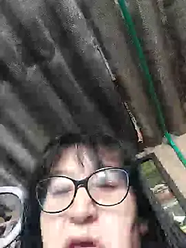 clarita 01 online show from 11/11/25, 11:32