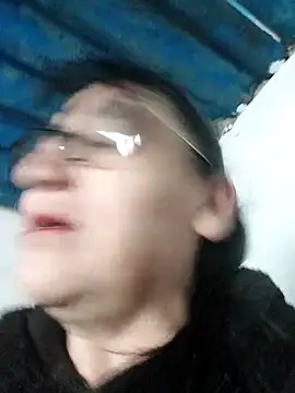 clarita 01 online show from 12/22/25, 12:24