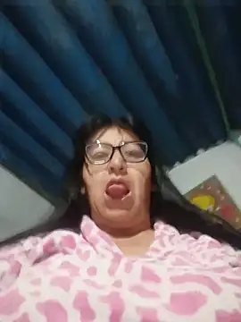 Snapshot of clarita_01 chatting on 06/11/26, 10:13 clarita 01 online show from 06/11/26, 10:13