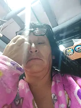 Snapshot of clarita_01 chatting on 07/04/26, 11:38 clarita 01 online show from 07/04/26, 11:38