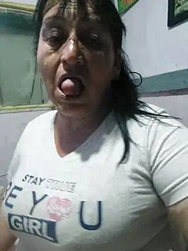 Snapshot of clarita_01 chatting on 07/09/26, 12:48 clarita 01 online show from 07/09/26, 12:48