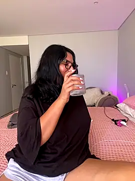 Indianbutter11 online show from 12/19/25, 08:21