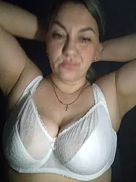 Ant0nina online show from 12/17/25, 10:27