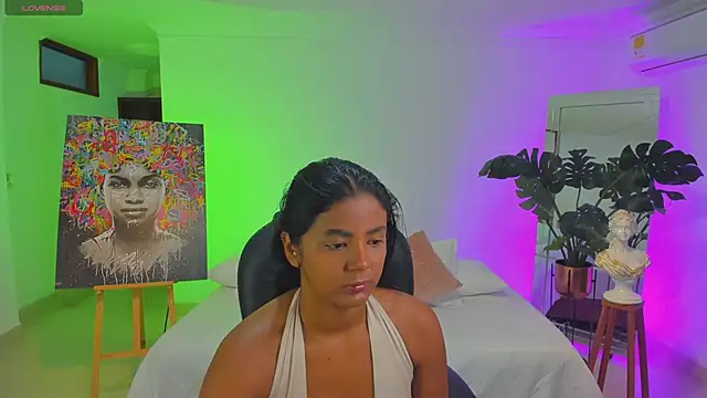 JANYLOVE   online show from 04/18/26, 10:52