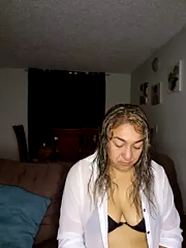 kitty 84 online show from 12/21/24, 10:06