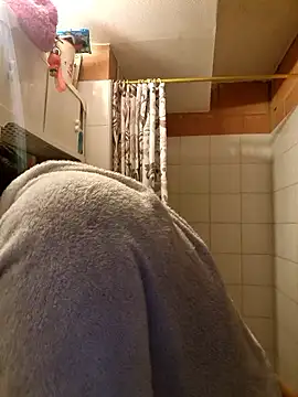 Snapshot of kitty_84 chatting on 02/09/26, 10:19 kitty 84 online show from 02/09/26, 10:19