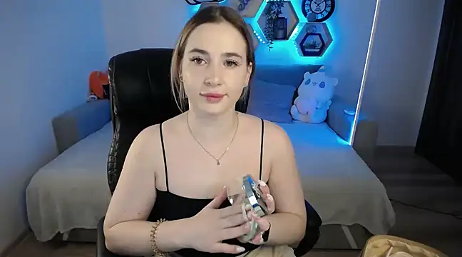 SabrinViolet online show from 02/11/25, 09:09