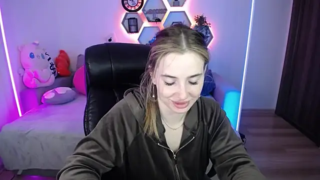 Snapshot of SabrinViolet chatting on 05/12/26, 08:11 SabrinViolet online show from 05/12/26, 08:11