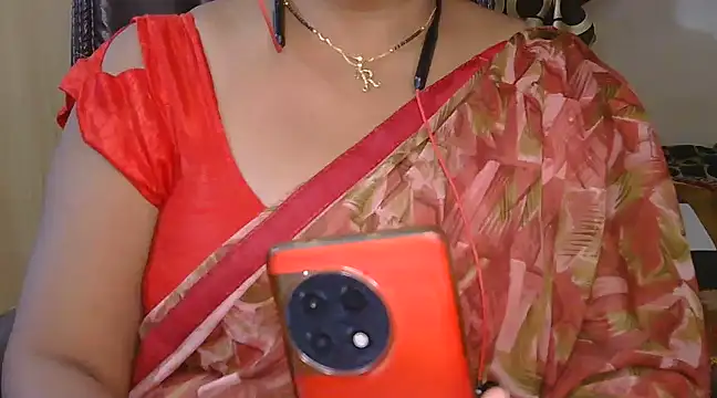 Snapshot of Cute_Ruhi99 chatting on 02/24/25, 09:10 Cute Ruhi99 online show from 02/24/25, 09:10