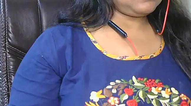 Snapshot of Cute_Ruhi99 chatting on 03/02/25, 01:05 Cute Ruhi99 online show from 03/02/25, 01:05
