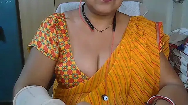 Cute Ruhi99 online show from 04/23/26, 07:20