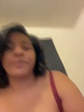 prettlovely14 online show from 12/20/25, 08:27