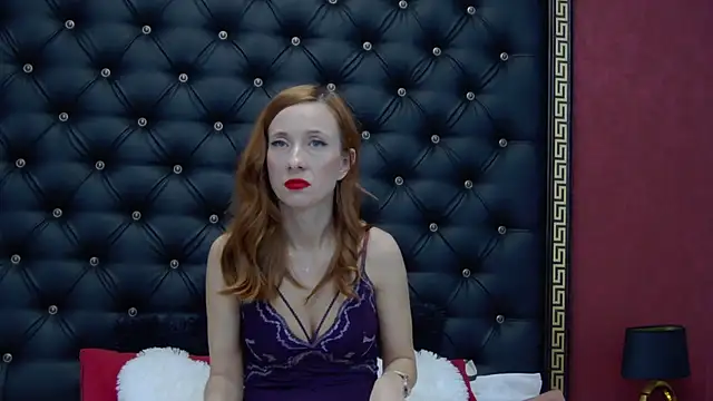 Snapshot of AnneHove chatting on 01/20/25, 06:53 AnneHove online show from 01/20/25, 06:53