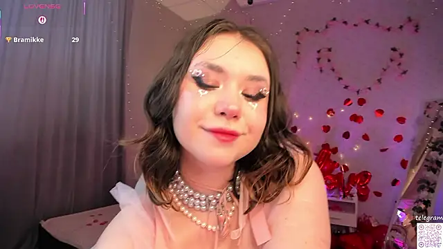 lilly Cherry  online show from 02/14/26, 11:18