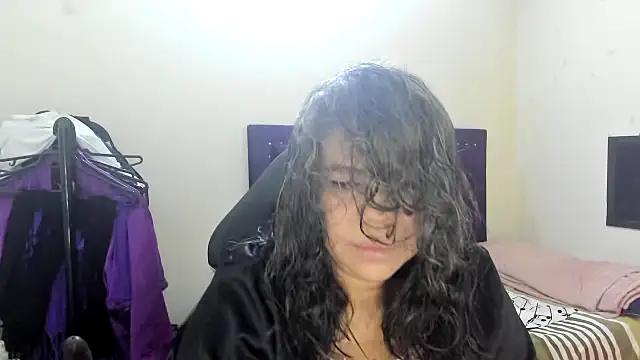 vikyadams online show from 03/10/26, 09:47