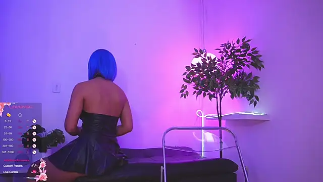 catalina  lovers online show from 12/17/25, 05:52