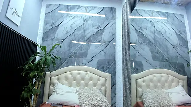 Snapshot of PamelaAnderson_2 chatting on 02/01/25, 01:44 PamelaAnderson 2 online show from 02/01/25, 01:44