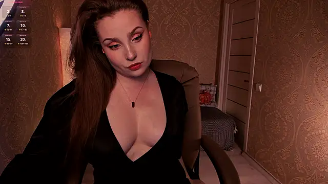 Snapshot of Eesmaaarrr chatting on 02/17/26, 11:44 Eesmaaarrr online show from 02/17/26, 11:44