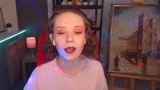 Snapshot of FascinatingEyess chatting on 12/03/24, 07:55 FascinatingEyess online show from 12/03/24, 07:55