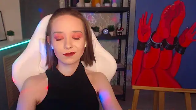 Snapshot of FascinatingEyess chatting on 12/07/24, 09:55 FascinatingEyess online show from 12/07/24, 09:55