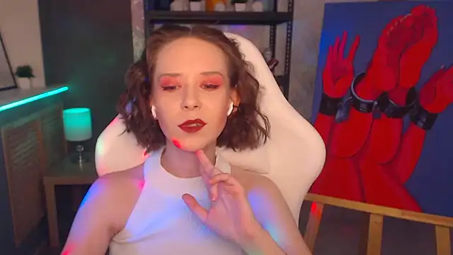 Snapshot of FascinatingEyess chatting on 12/11/24, 06:42 FascinatingEyess online show from 12/11/24, 06:42