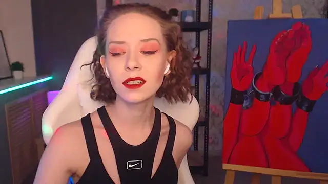 Snapshot of FascinatingEyess chatting on 01/12/25, 06:59 FascinatingEyess online show from 01/12/25, 06:59