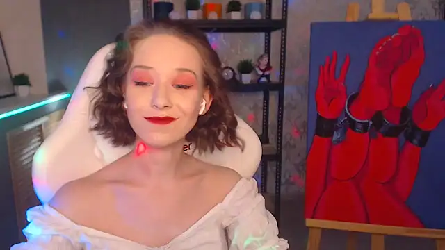 Snapshot of FascinatingEyess chatting on 01/16/25, 10:34 FascinatingEyess online show from 01/16/25, 10:34