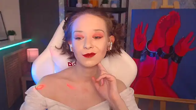 Snapshot of FascinatingEyess chatting on 02/12/25, 05:05 FascinatingEyess online show from 02/12/25, 05:05