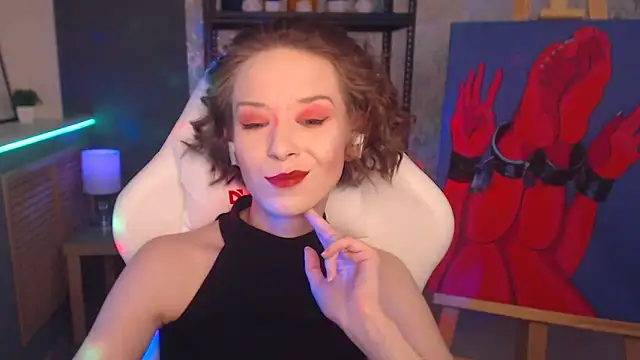 Snapshot of FascinatingEyess chatting on 02/22/25, 06:28 FascinatingEyess online show from 02/22/25, 06:28