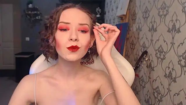 Snapshot of FascinatingEyess chatting on 03/25/26, 04:57 FascinatingEyess online show from 03/25/26, 04:57