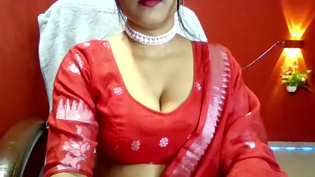 Queenhimanshi online show from 09/17/25, 03:24