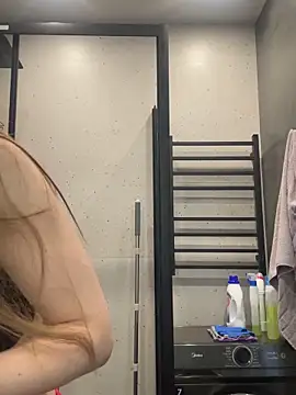 Jullia Carter online show from 04/17/26, 10:40