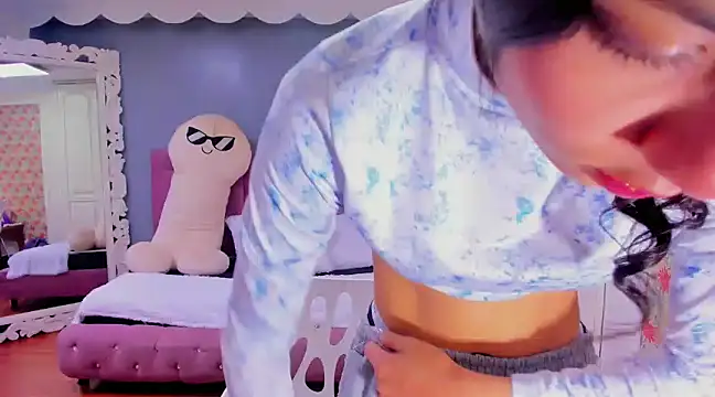 Snapshot of Iris_Stone_ chatting on 01/15/25, 10:38 Iris Stone online show from 01/15/25, 10:38