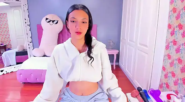 Snapshot of Iris_Stone_ chatting on 01/17/25, 01:35 Iris Stone online show from 01/17/25, 01:35