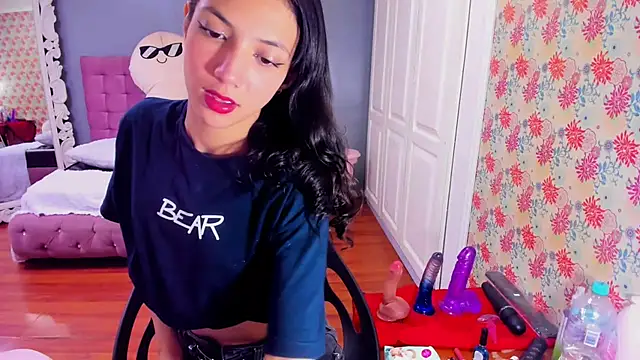 Snapshot of Iris_Stone_ chatting on 03/03/25, 02:15 Iris Stone online show from 03/03/25, 02:15