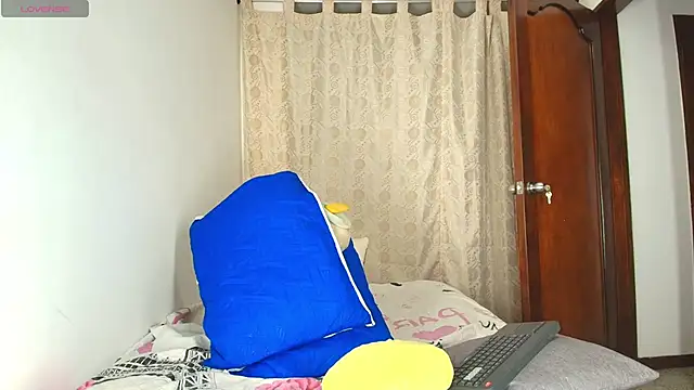 Luciana Ortiz1 online show from 03/12/26, 03:45