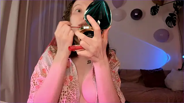 Viktoria Oliverr online show from 11/10/25, 03:22