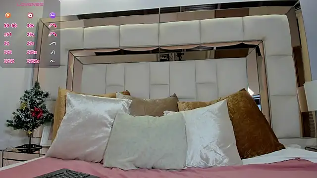 Snapshot of anyi_sweet_titss chatting on 12/02/25, 10:38 anyi sweet titss online show from 12/02/25, 10:38