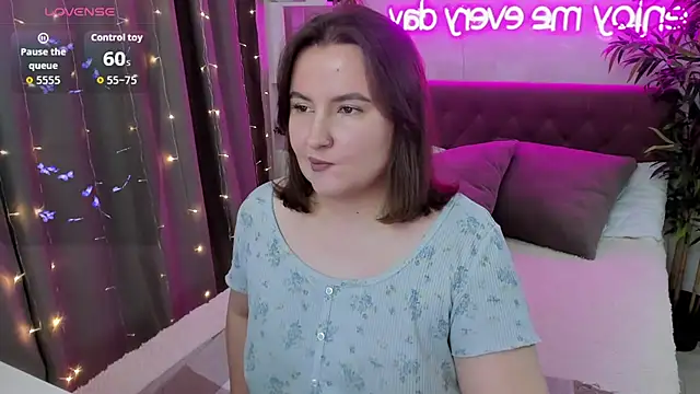 FeralPeach online show from 10/29/25, 06:37