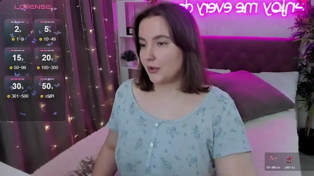 FeralPeach online show from 11/09/25, 04:33