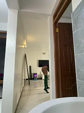 Rose berry online show from 03/18/26, 06:27