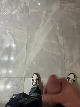 -Manu-85 online show from 04/24/26, 08:44