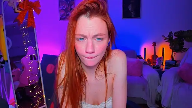 Alyssa Smitt online show from 03/19/25, 03:52