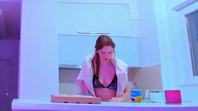 Alyssa Smitt online show from 10/04/25, 12:08