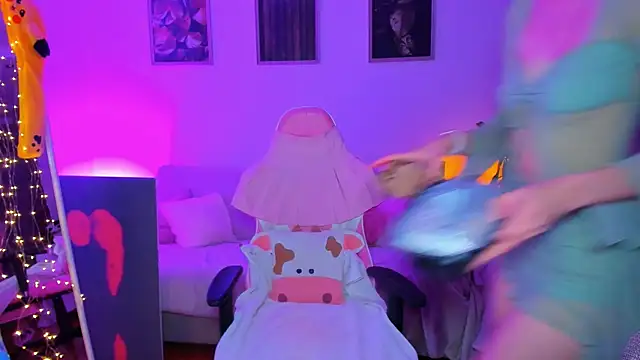 Alyssa Smitt online show from 10/27/25, 06:45