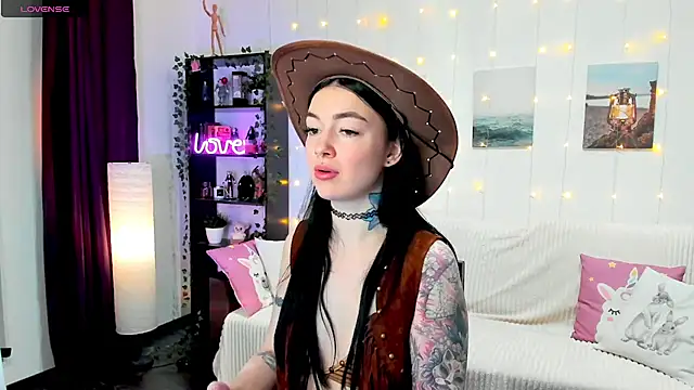 Snapshot of Magic_Allie chatting on 01/09/25, 07:50 Magic Allie online show from 01/09/25, 07:50