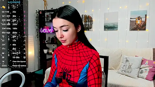 Snapshot of Magic_Allie chatting on 01/20/25, 08:18 Magic Allie online show from 01/20/25, 08:18