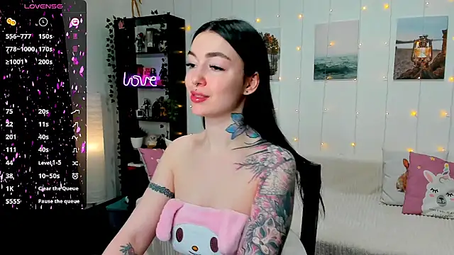 Snapshot of Magic_Allie chatting on 02/28/25, 08:18 Magic Allie online show from 02/28/25, 08:18