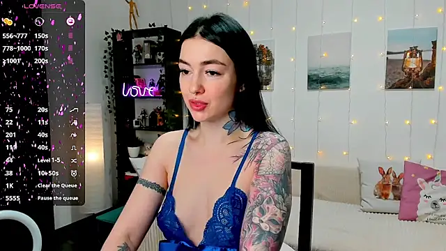 Snapshot of Magic_Allie chatting on 03/03/25, 07:49 Magic Allie online show from 03/03/25, 07:49